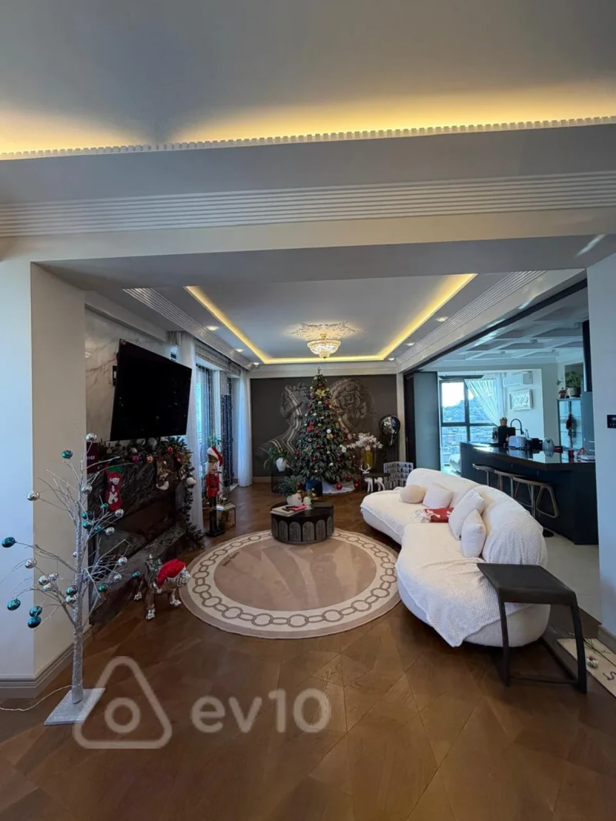 Satılır 5 otaqlı yeni tikili 321 m²