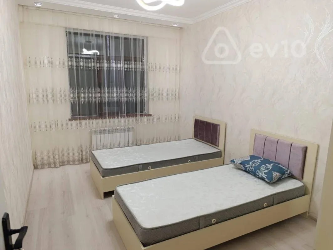 Kirayə verilir 3 otaqlı yeni tikili 90 m²