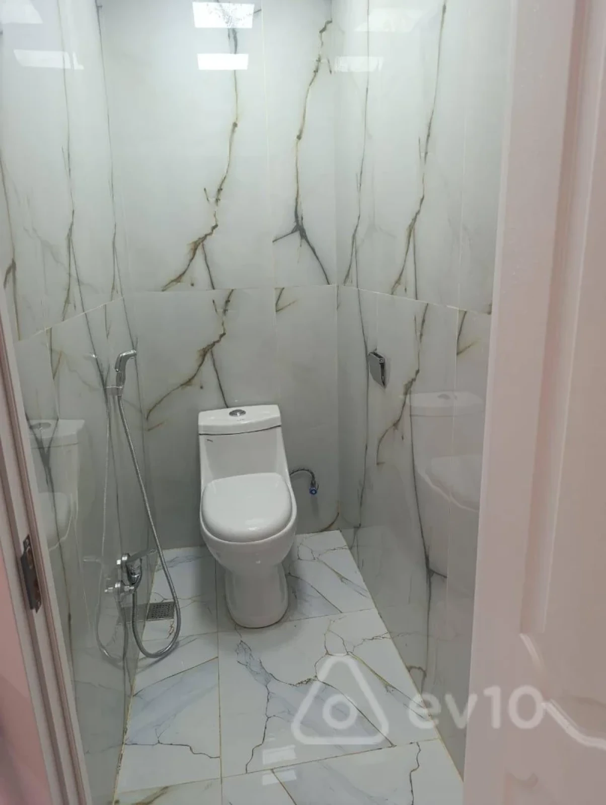 Kirayə verilir 3 otaqlı yeni tikili 90 m²