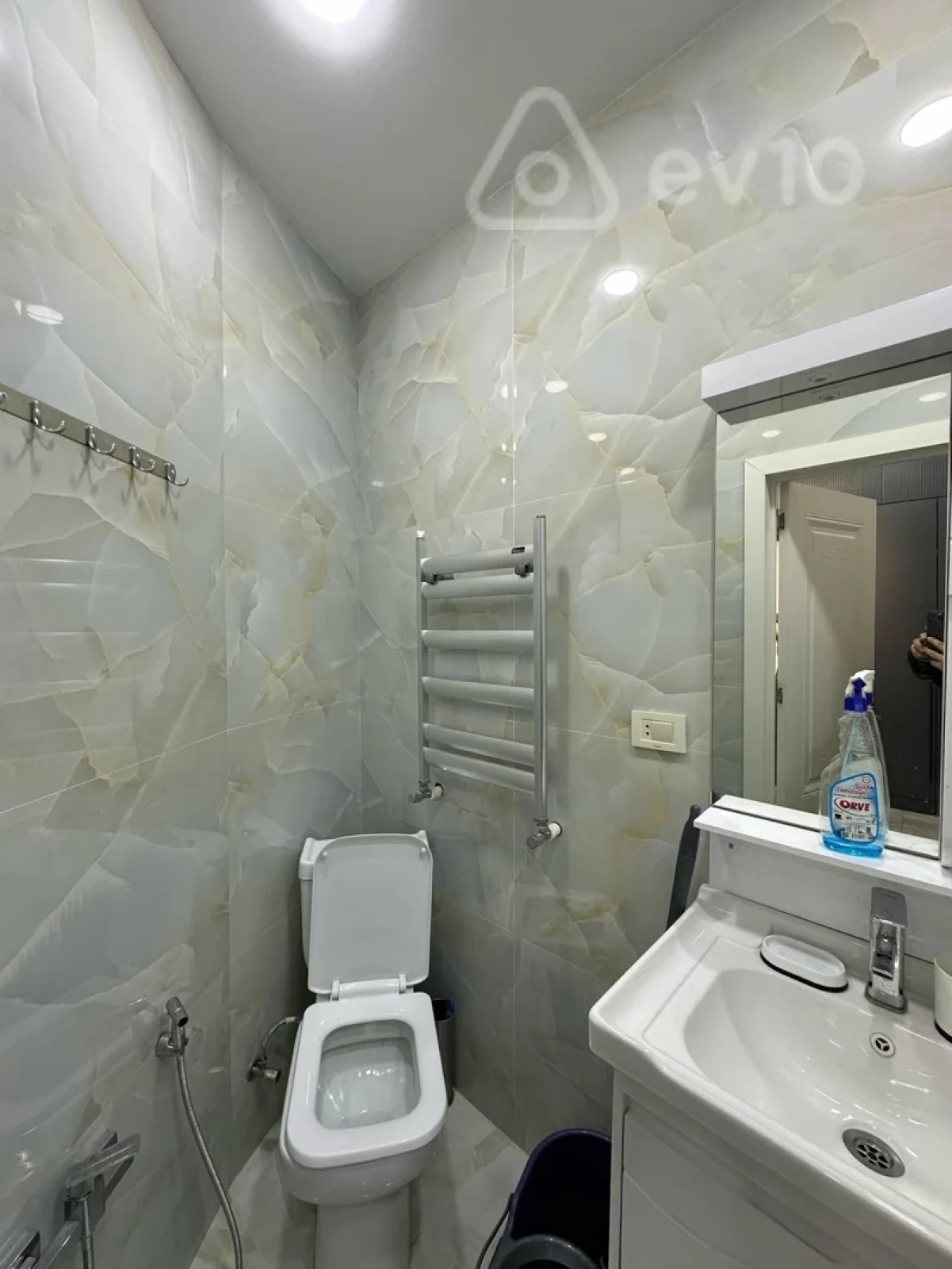 Kirayə verilir 2 otaqlı yeni tikili 65 m²