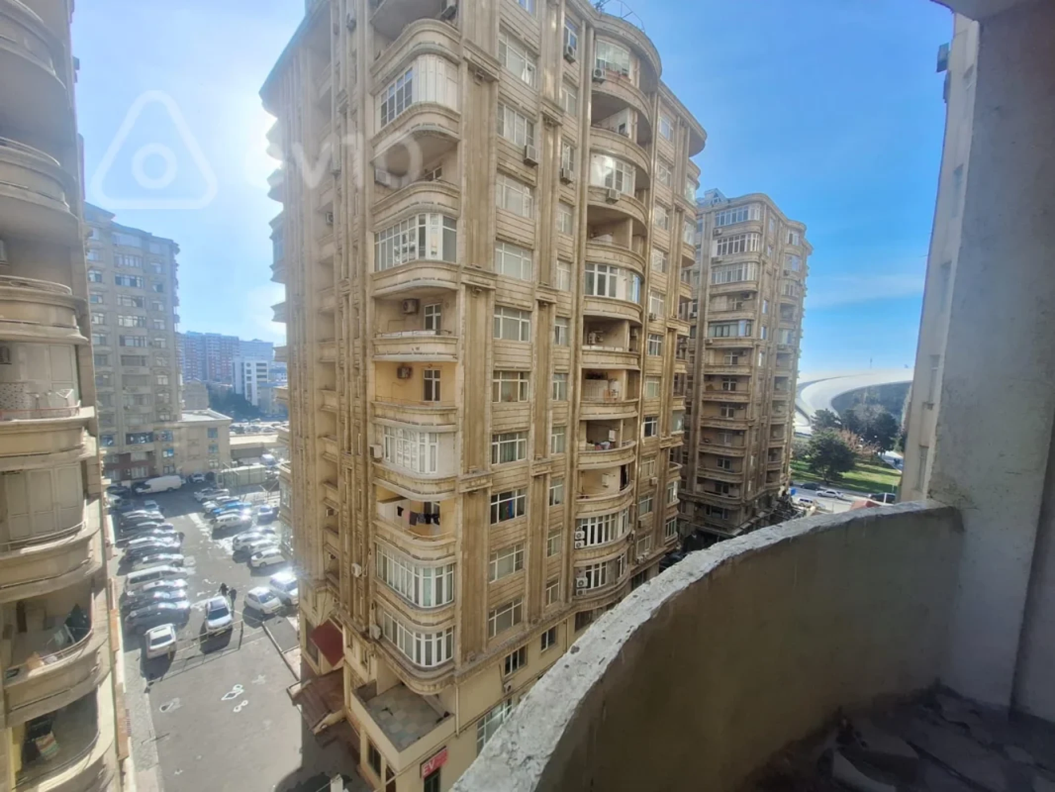 Satılır 3 otaqlı yeni tikili 135 m²