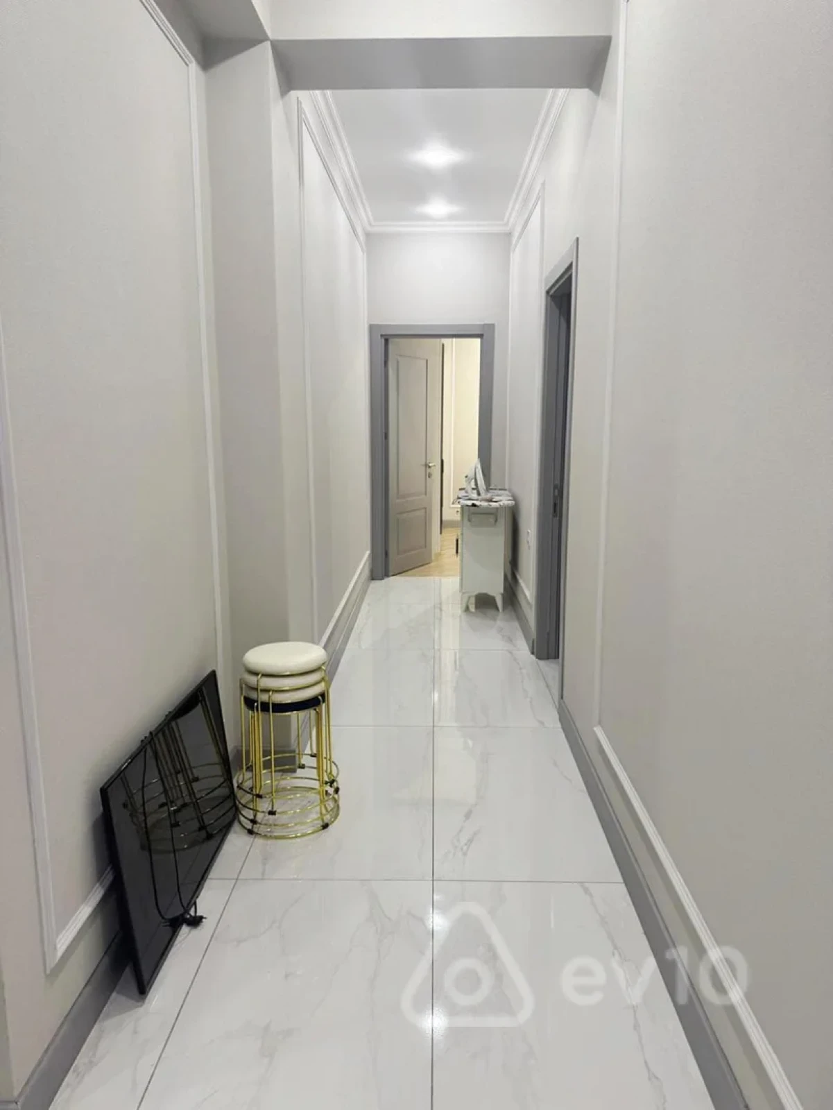 Satılır 2 otaqlı yeni tikili 85 m²