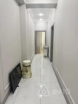 Satılır 2 otaqlı yeni tikili 85 m²