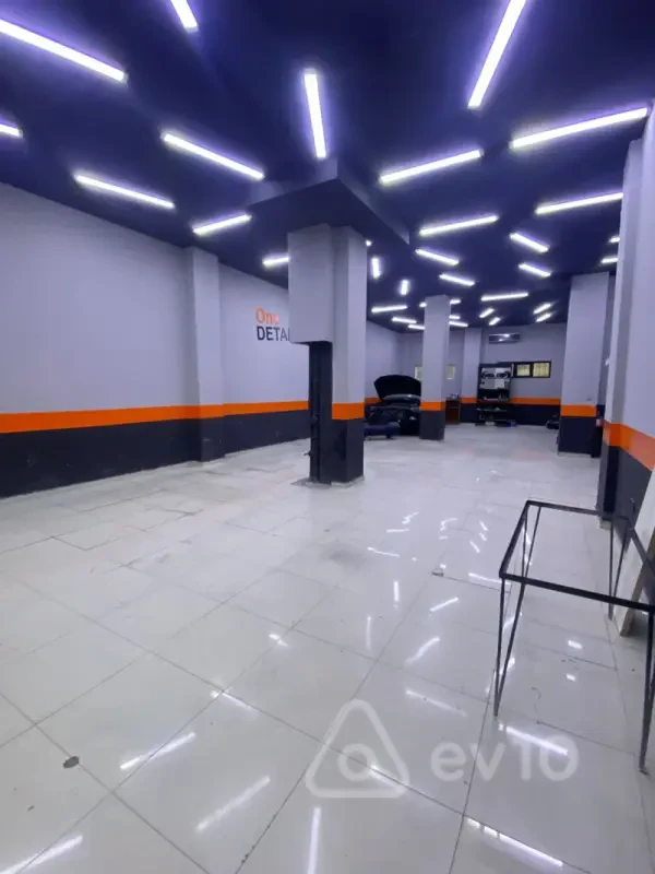 Kirayə verilir mənzil 220 m²