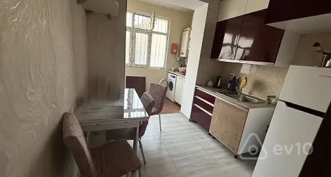 Kirayə verilir 2 otaqlı köhnə tikili 65 m² — Bakı, Nizami 2 otaq 65.00 m²
