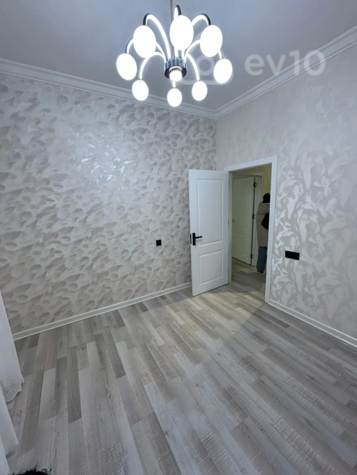 Satılır 3 otaqlı yeni tikili 63 m²