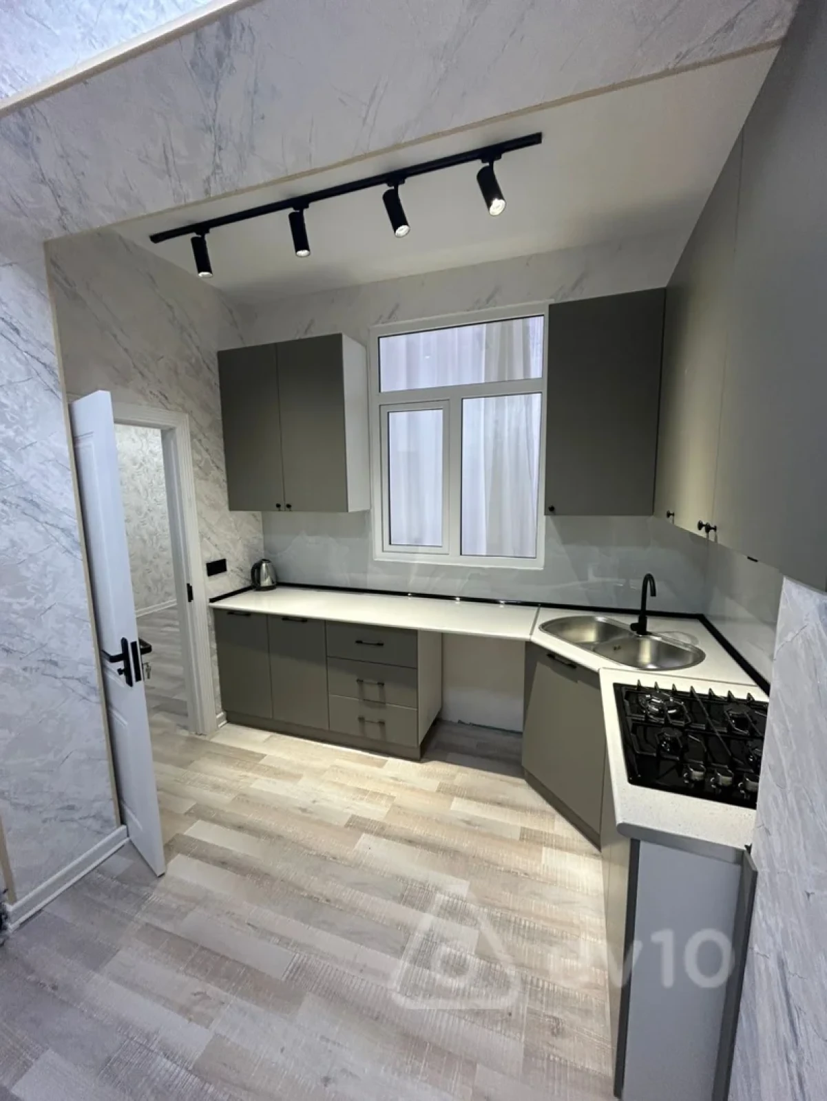 Satılır 3 otaqlı yeni tikili 63 m²