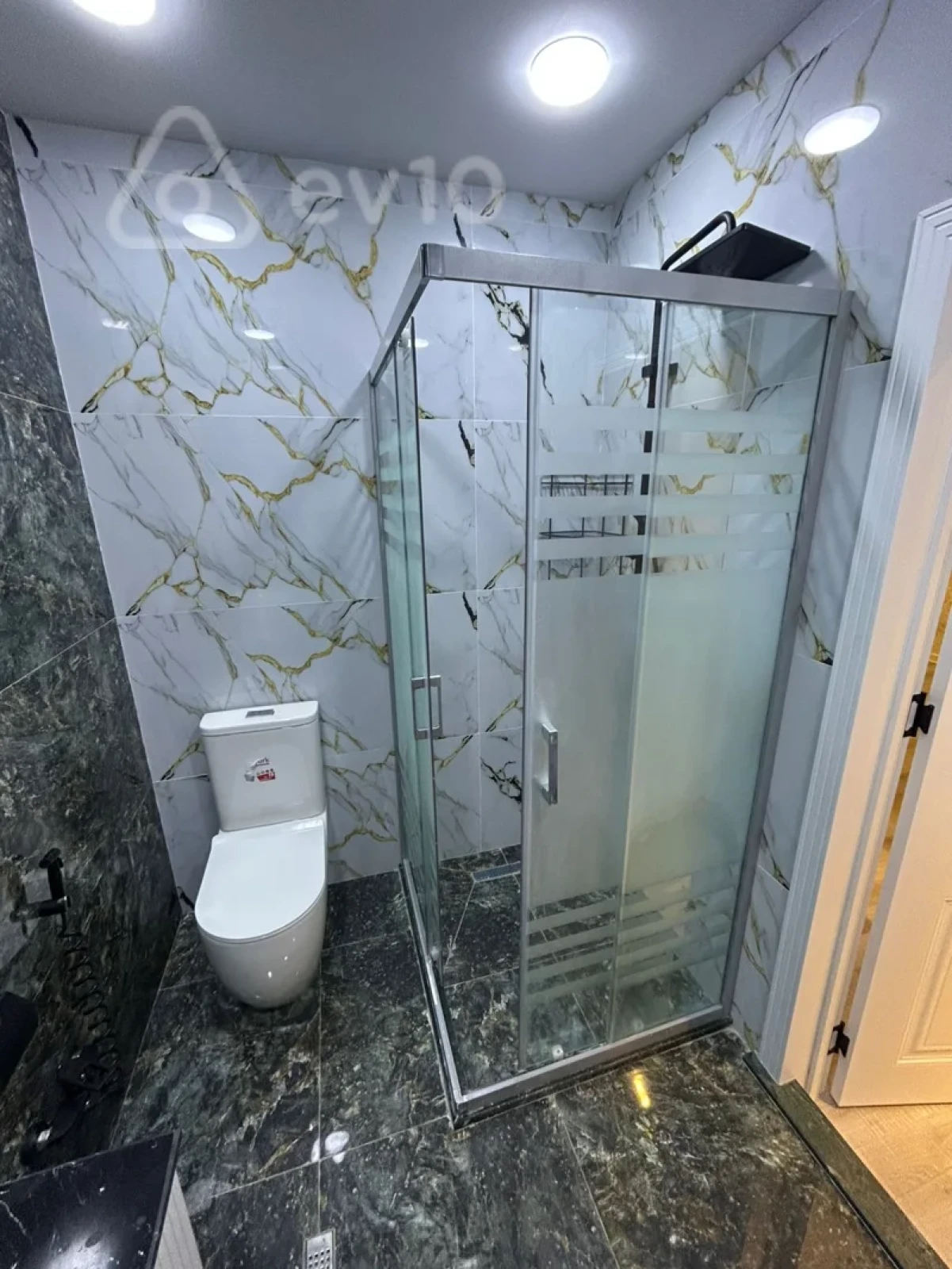 Satılır 3 otaqlı yeni tikili 63 m²