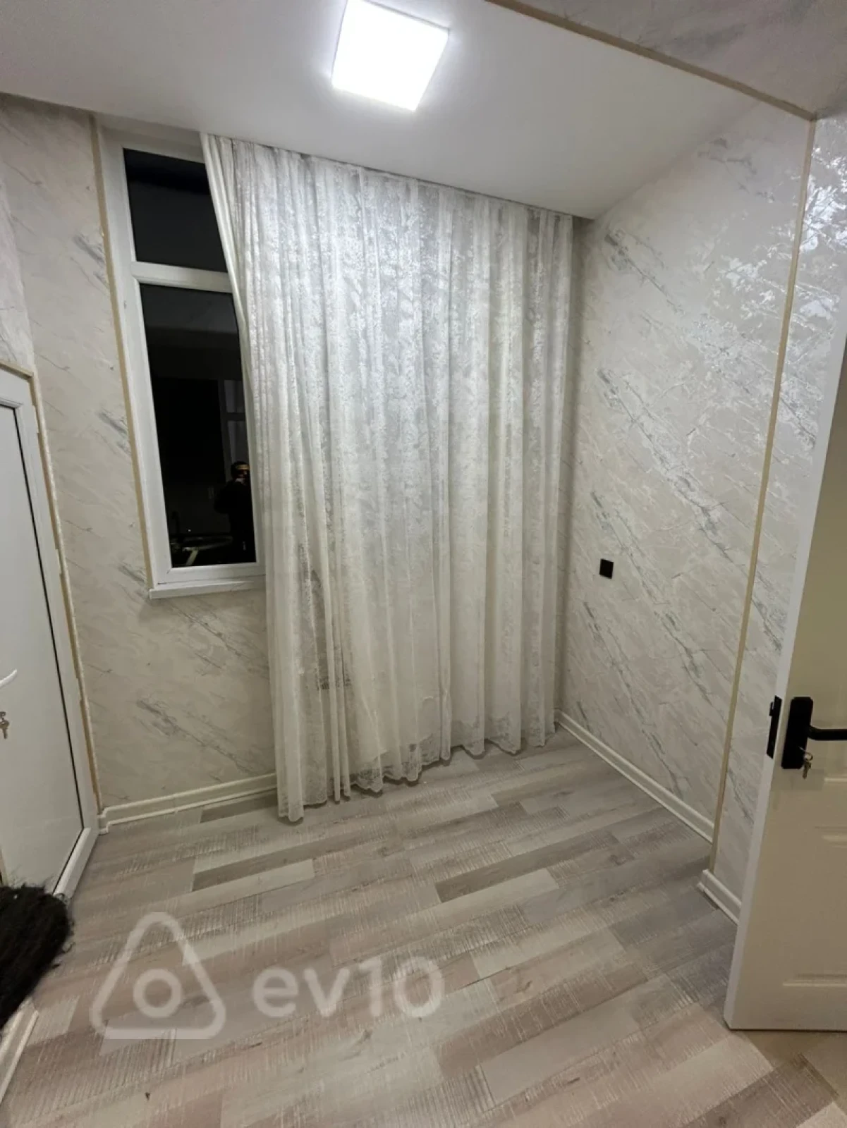 Satılır 3 otaqlı yeni tikili 63 m²