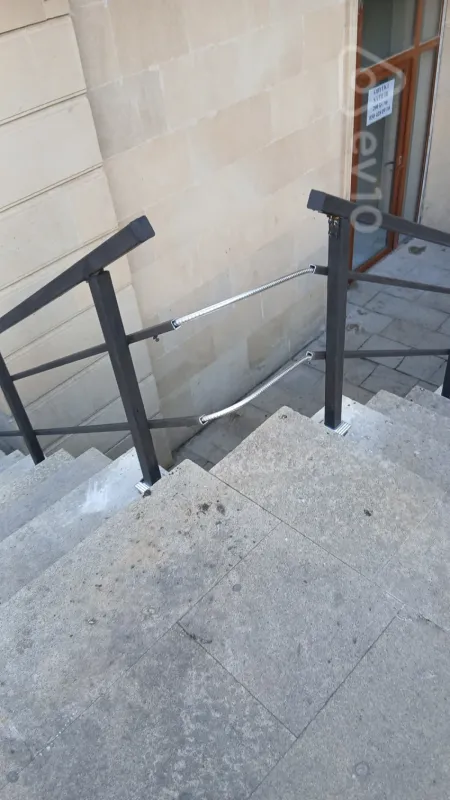 Satılır mənzil 200 m²