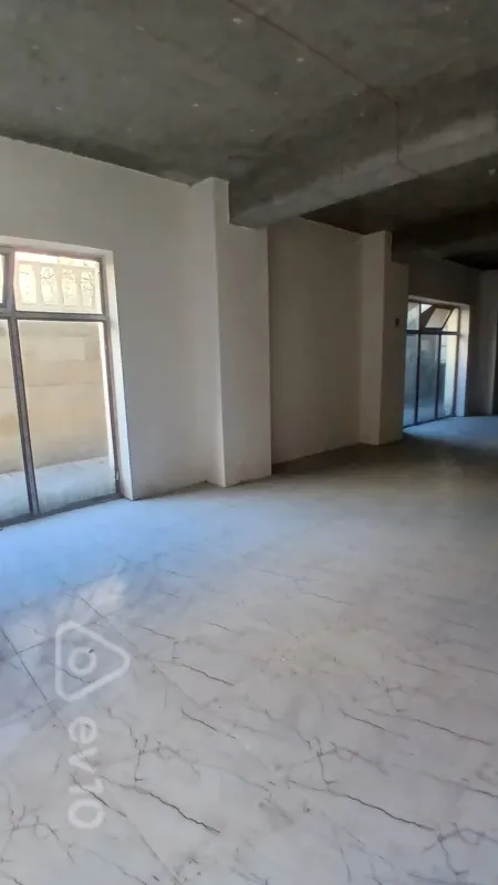Satılır mənzil 200 m²