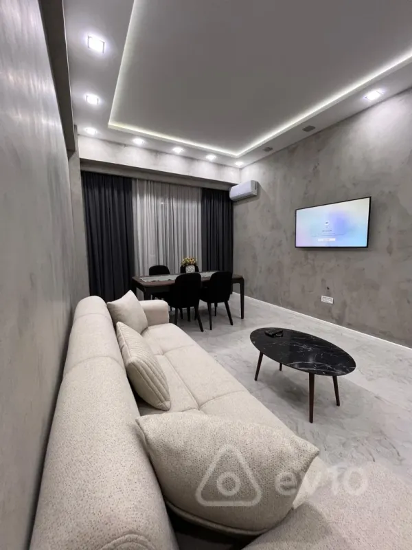Kirayə verilir 2 otaqlı yeni tikili 70 m²