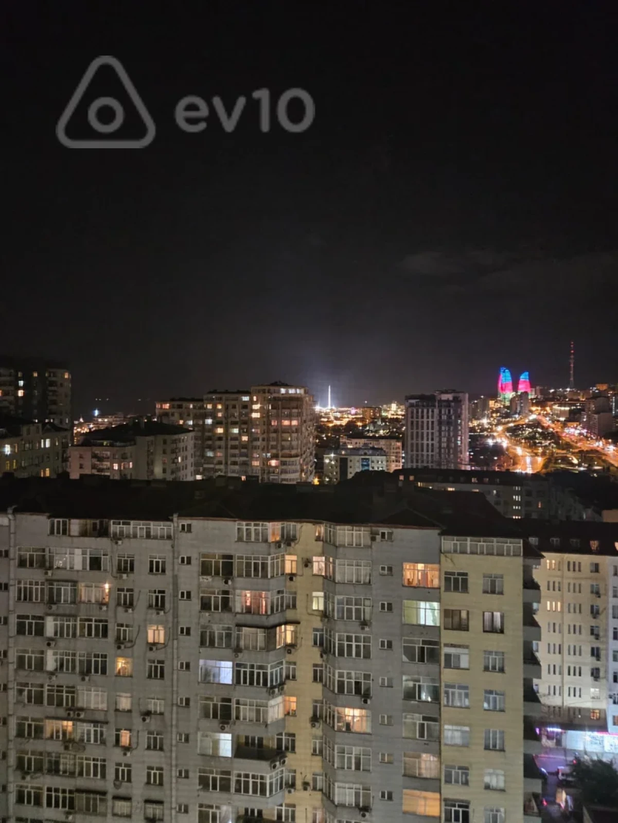 Kirayə verilir 3 otaqlı yeni tikili 175 m²