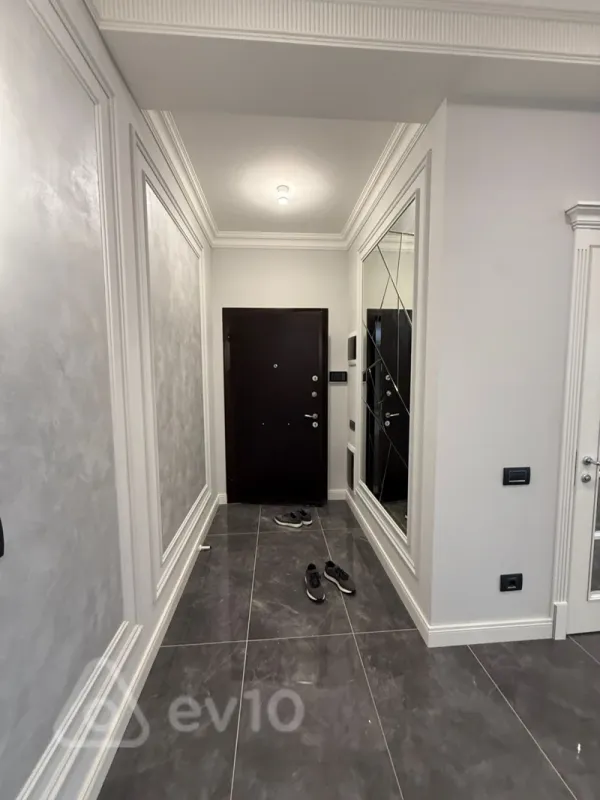 Kirayə verilir 3 otaqlı yeni tikili 170 m²