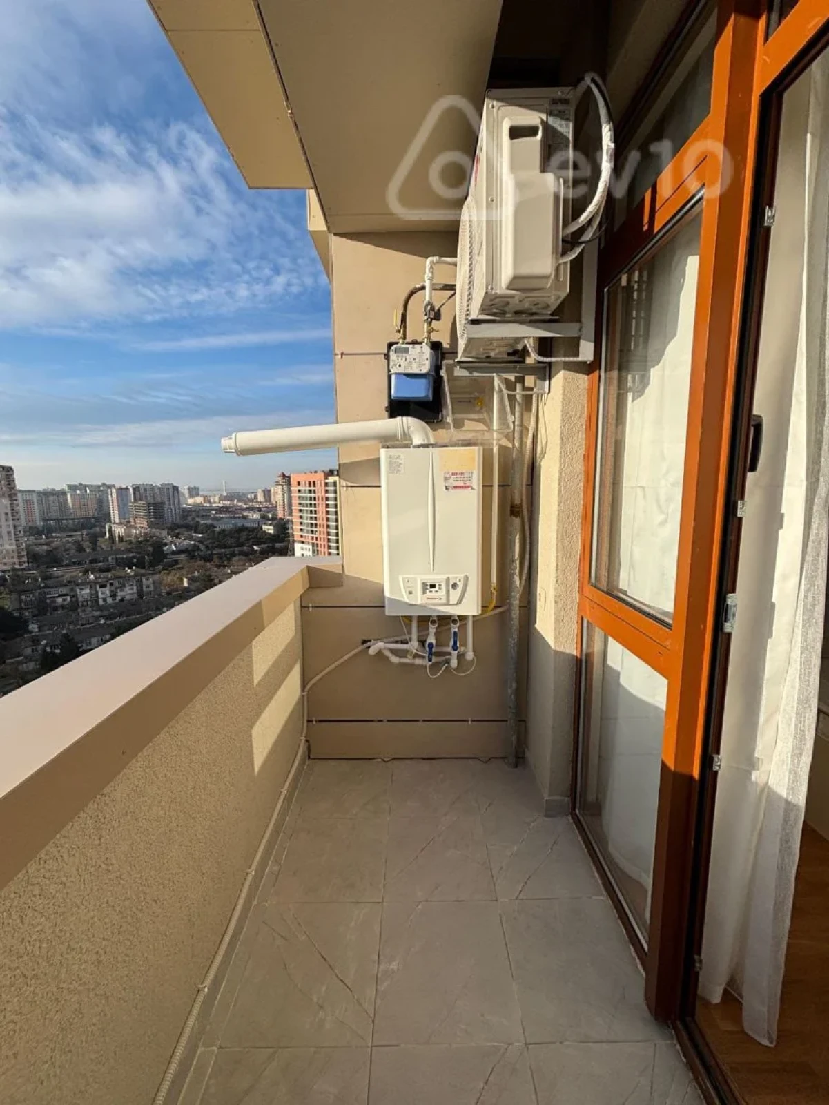 Kirayə verilir 3 otaqlı yeni tikili 80 m²