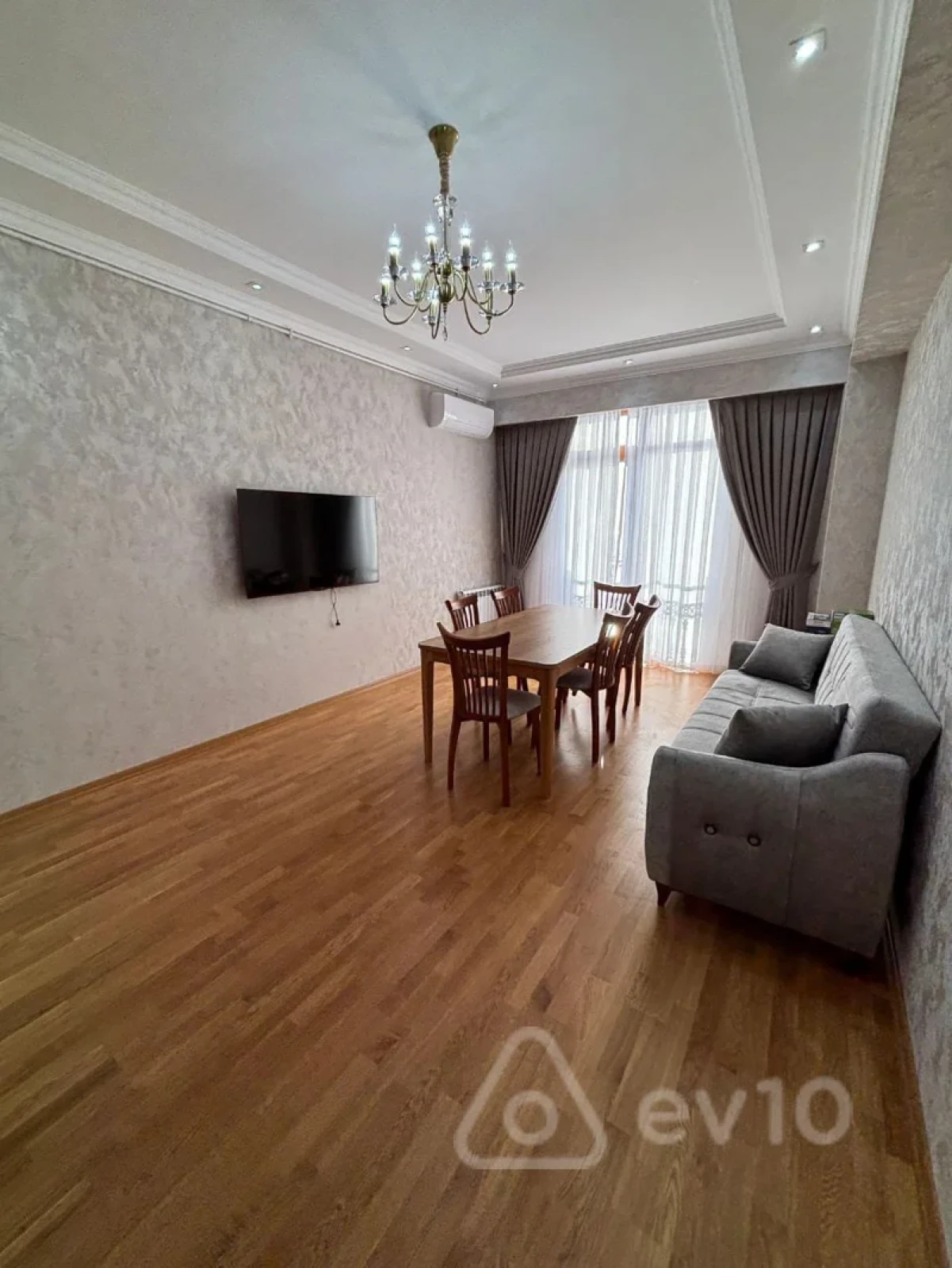 Kirayə verilir 3 otaqlı yeni tikili 80 m²