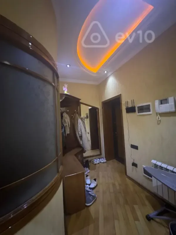 Kirayə verilir 3 otaqlı yeni tikili 120 m²
