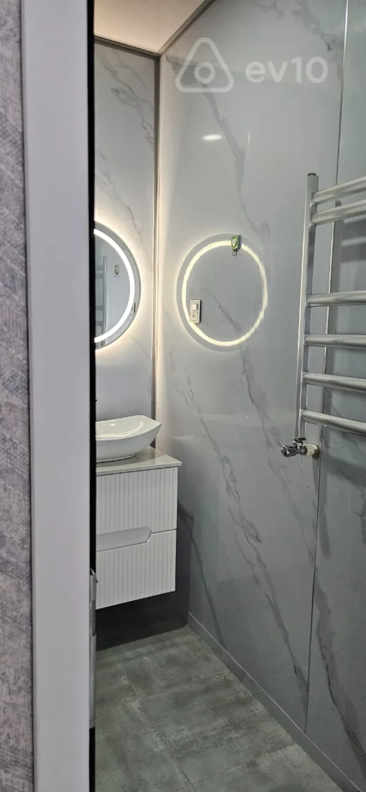 Satılır 4 otaqlı yeni tikili 113 m²