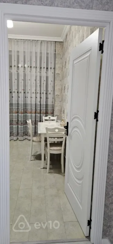 Satılır 4 otaqlı yeni tikili 113 m²