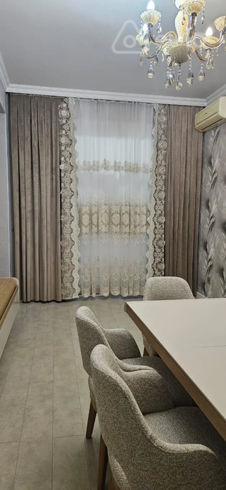 Satılır 4 otaqlı yeni tikili 113 m²