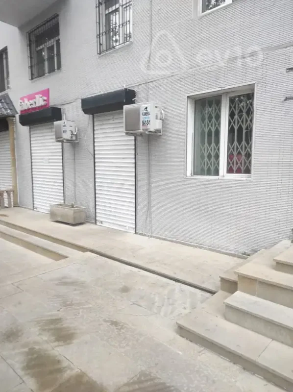 Kirayə verilir 5 otaqlı ofis 80 m²
