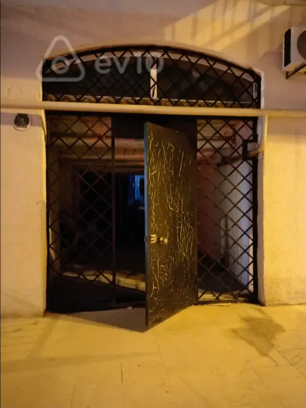 Kirayə verilir 1 otaqlı köhnə tikili 35 m²