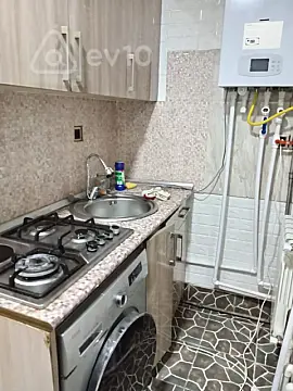 Kirayə verilir 1 otaqlı köhnə tikili 35 m²