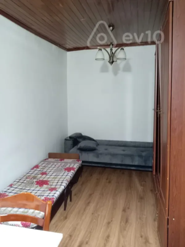 Kirayə verilir 1 otaqlı köhnə tikili 35 m²