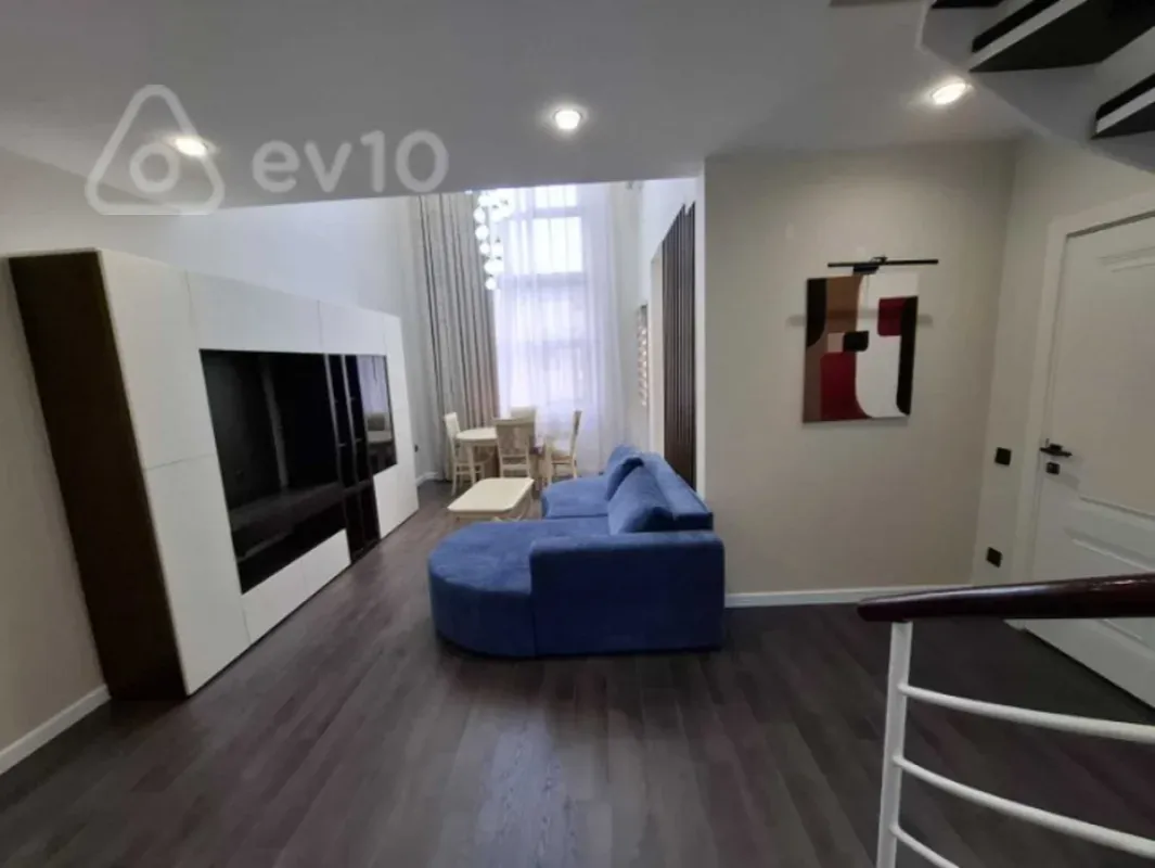 Satılır 2 otaqlı yeni tikili 73 m²