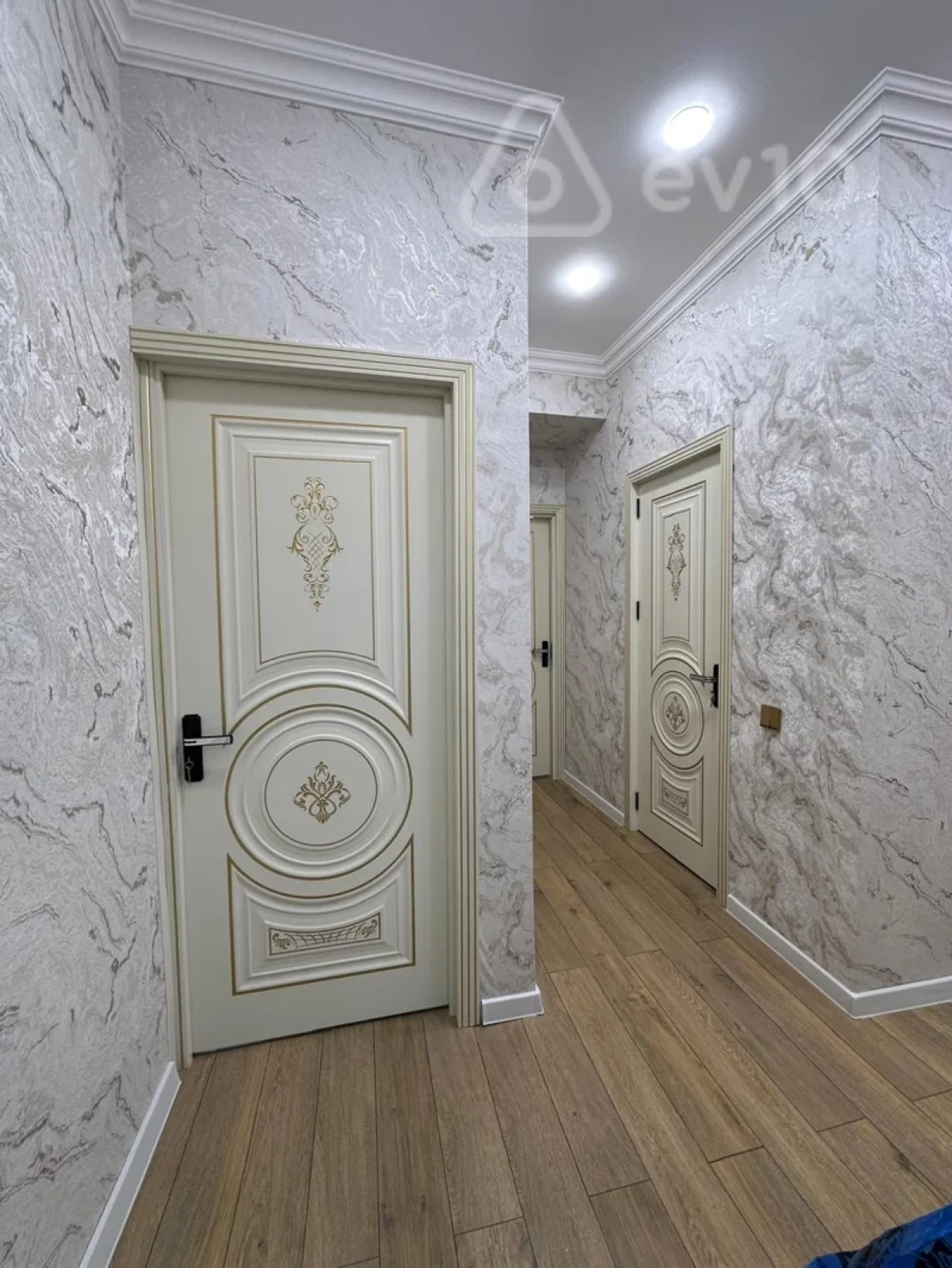 Satılır 3 otaqlı yeni tikili 96 m²