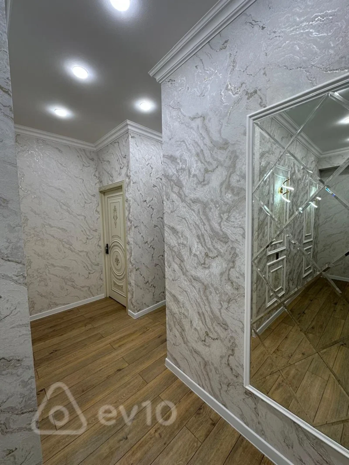 Satılır 3 otaqlı yeni tikili 96 m²