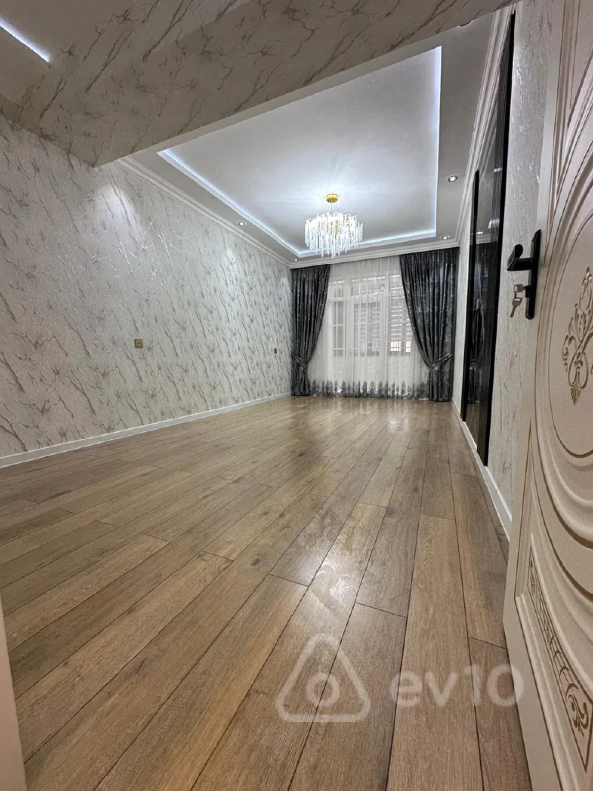 Satılır 3 otaqlı yeni tikili 96 m²