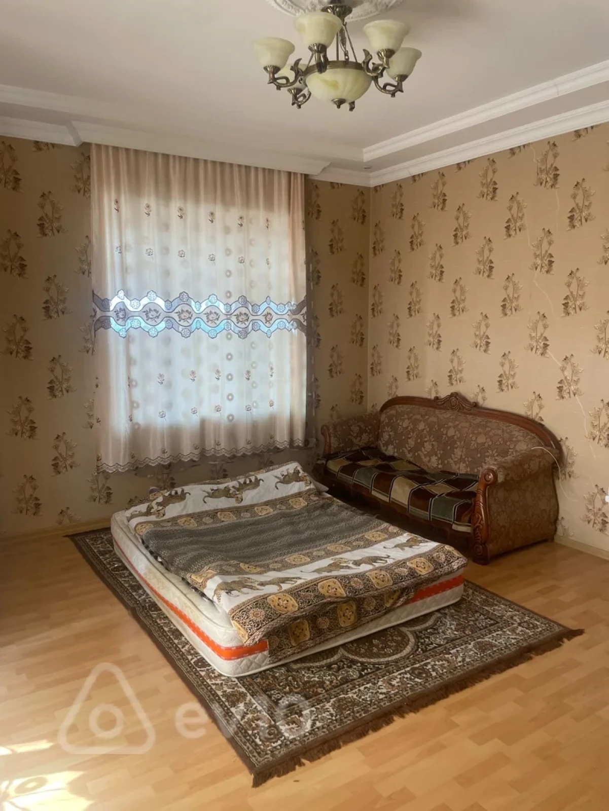 Satılır 2 otaqlı köhnə tikili 57 m²