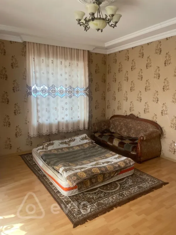 Satılır 2 otaqlı köhnə tikili 57 m²
