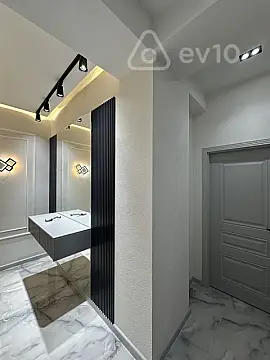 Satılır 2 otaqlı yeni tikili 87 m²