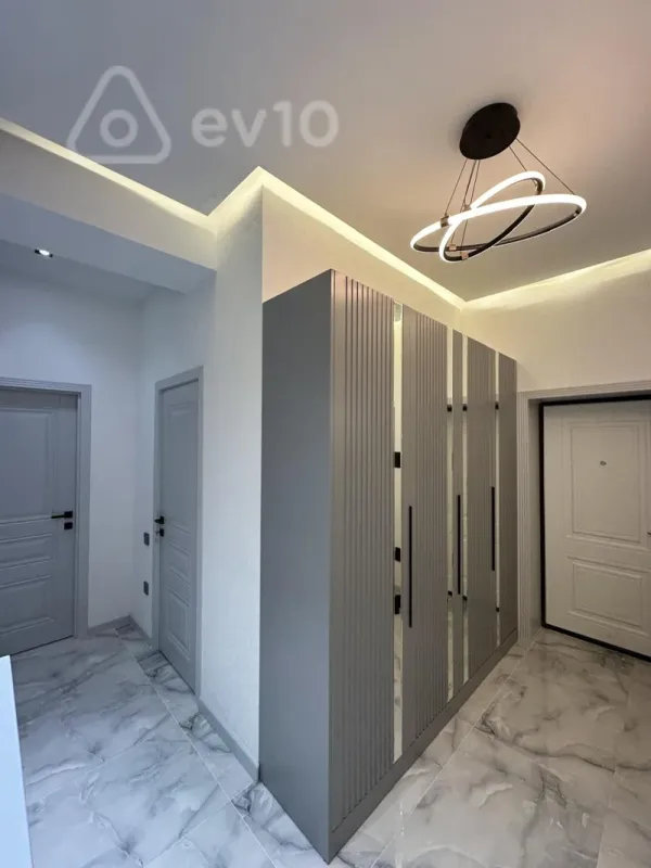 Satılır 2 otaqlı yeni tikili 87 m²