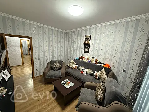Satılır 3 otaqlı köhnə tikili 70 m²