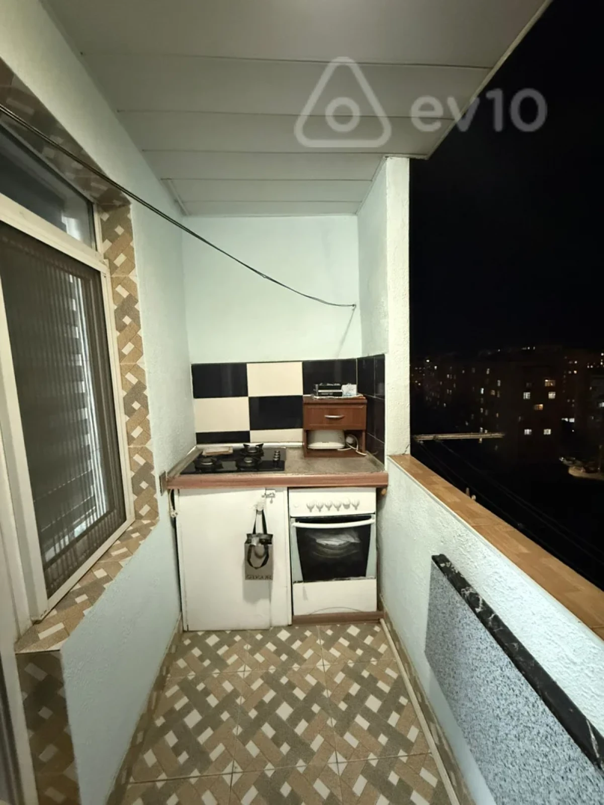 Satılır 3 otaqlı köhnə tikili 70 m²