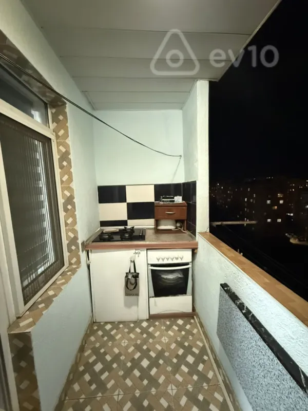 Satılır 3 otaqlı köhnə tikili 70 m²
