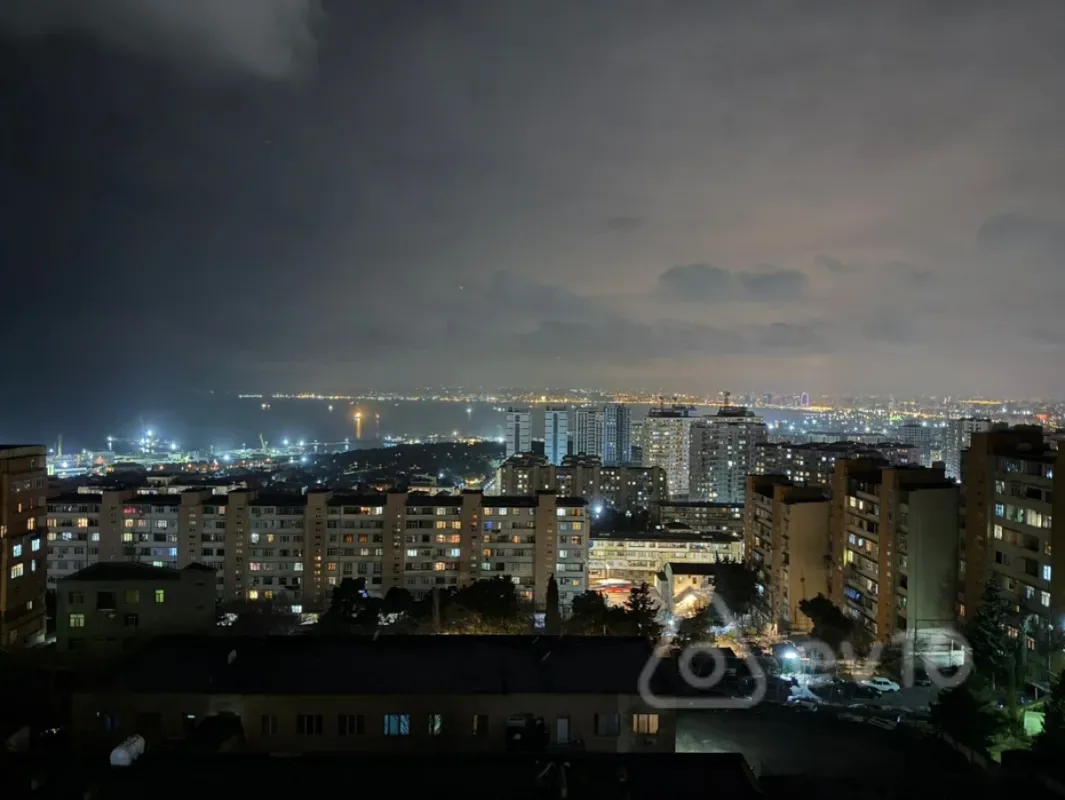 Satılır 3 otaqlı köhnə tikili 70 m²