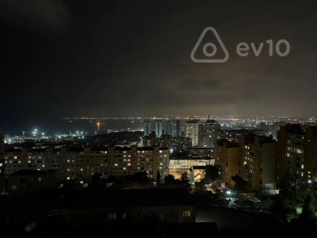 Satılır 3 otaqlı köhnə tikili 70 m²