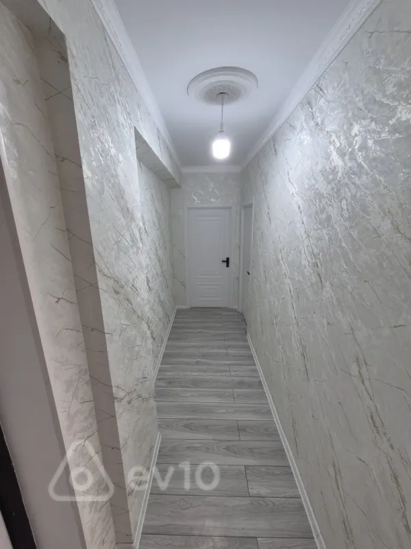 Satılır 2 otaqlı yeni tikili 70 m²