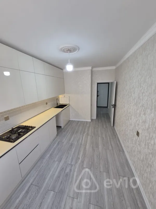Satılır 2 otaqlı yeni tikili 70 m²