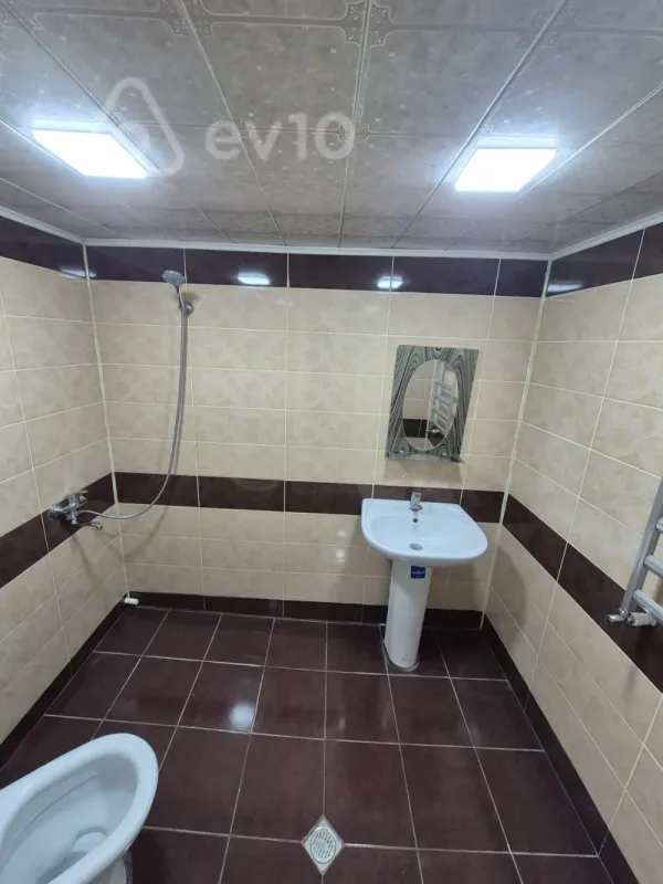 Satılır 2 otaqlı yeni tikili 70 m²