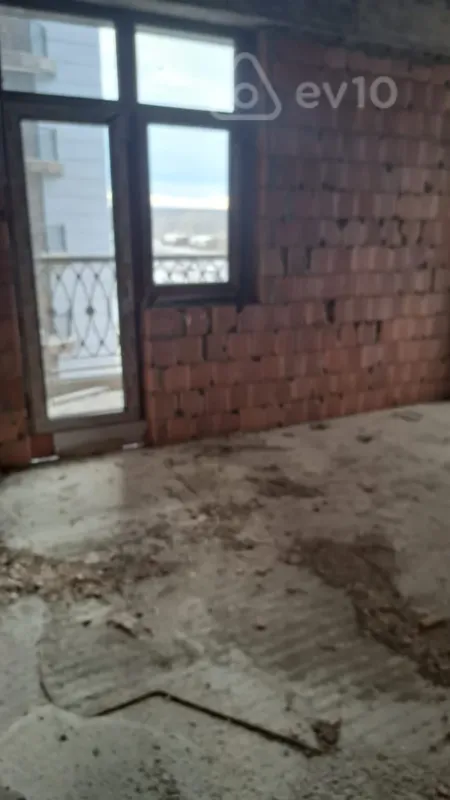 Satılır 2 otaqlı yeni tikili 90 m²