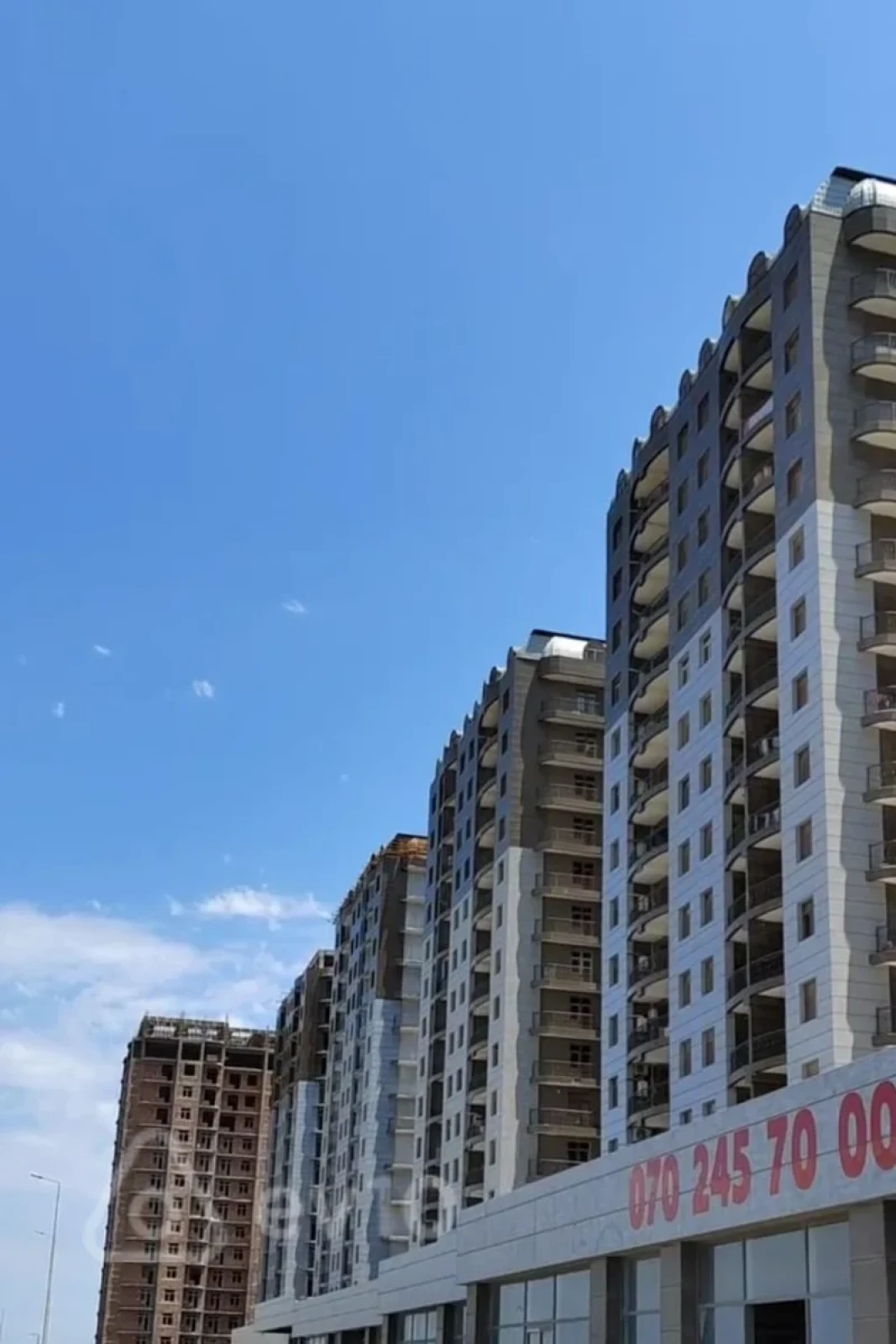 Satılır 2 otaqlı yeni tikili 90 m²