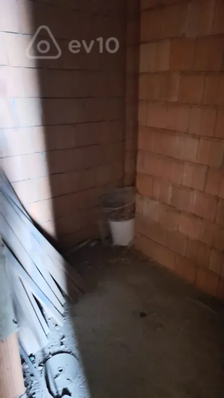 Satılır 2 otaqlı yeni tikili 90 m²