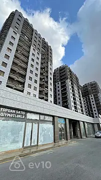 Satılır 2 otaqlı yeni tikili 90 m²