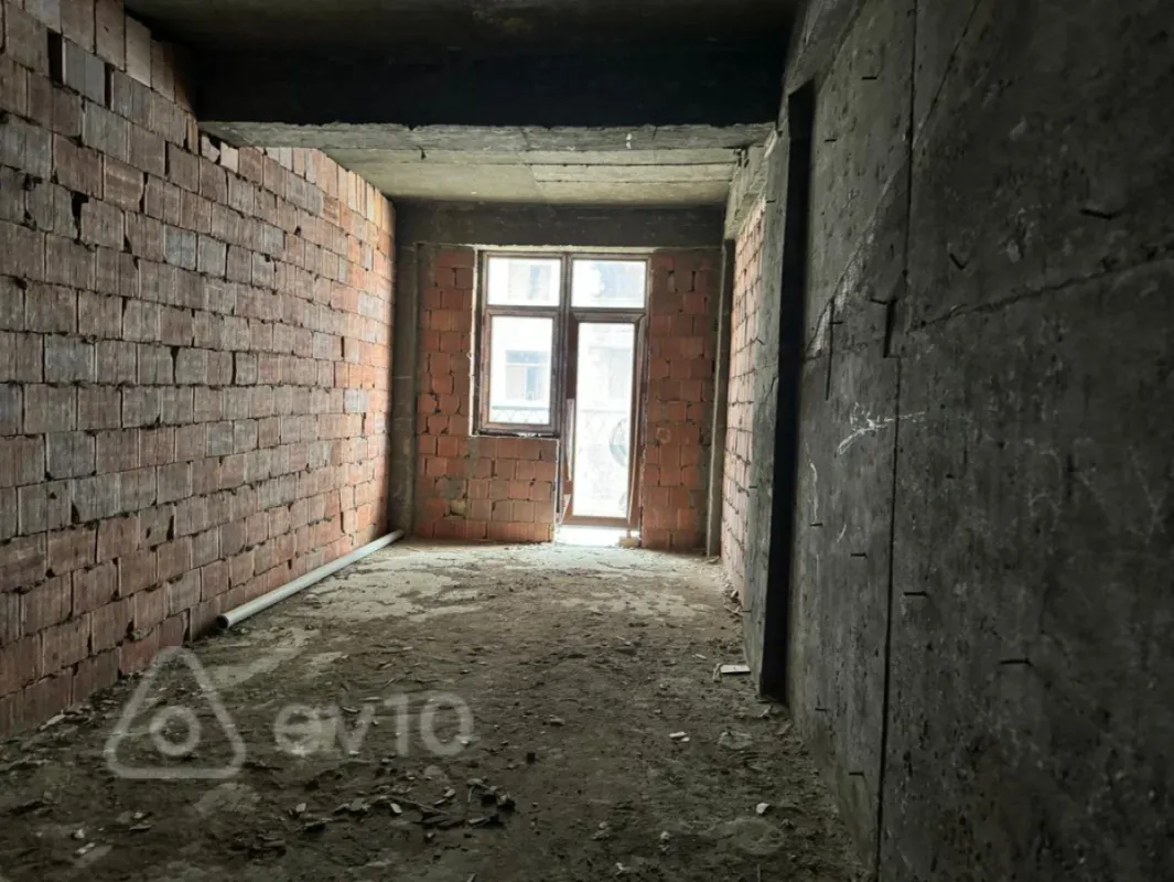 Satılır 2 otaqlı yeni tikili 90 m²