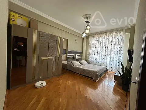 Satılır 3 otaqlı yeni tikili 84 m²